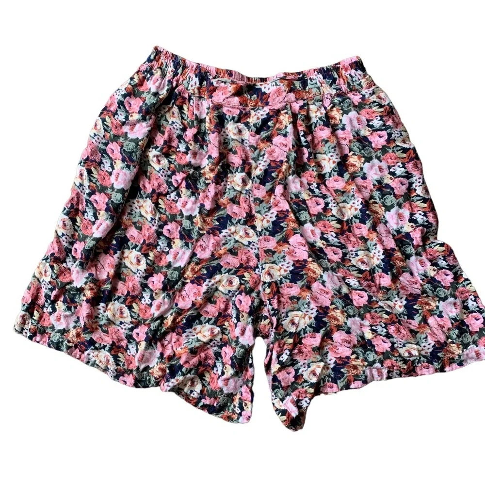 Vintage 90s The Classic floral high waisted oversized shorts size medium
